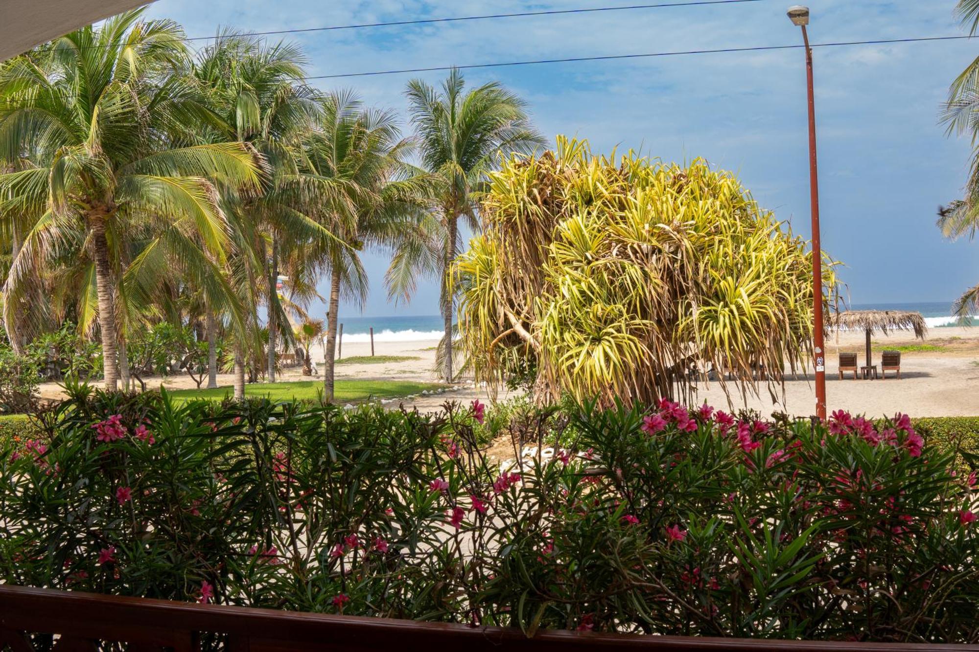 Hotel Blater Puerto Escondido  Exterior photo
